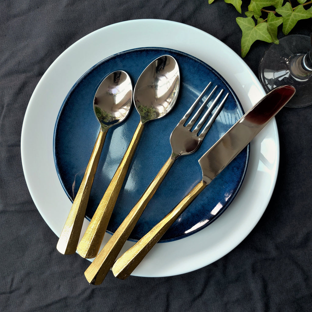 16 piece Gold finish Handcrafted and Hand forged stainless steel cutlery flatware in a gift box