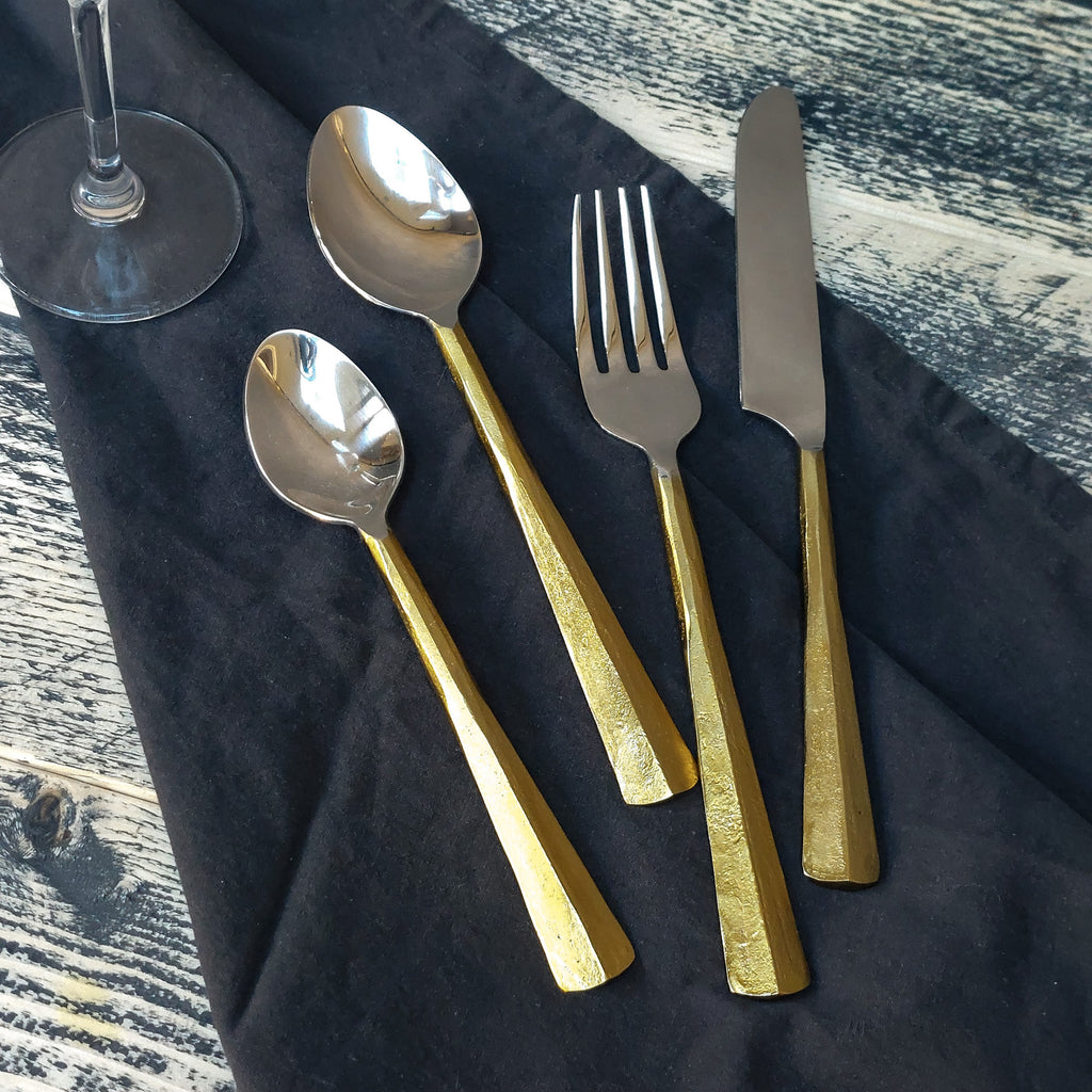 16 piece Gold finish Handcrafted and Hand forged stainless steel cutlery flatware in a gift box