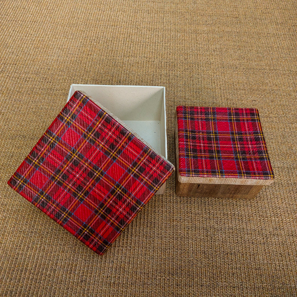 Kela Square Storage box - Red Tartan